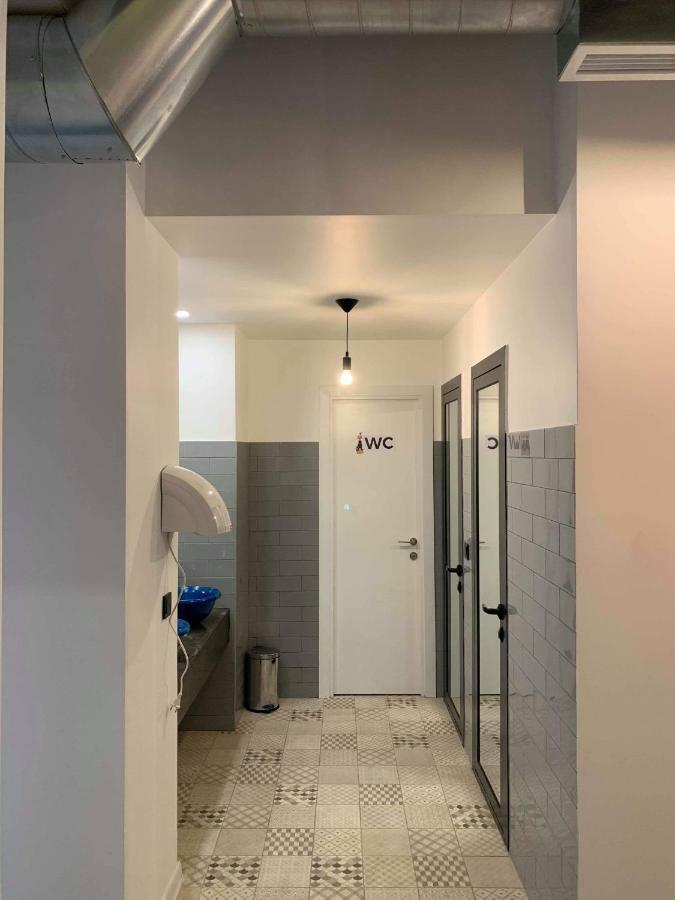 Duck Hostel Γιερεβάν Εξωτερικό φωτογραφία